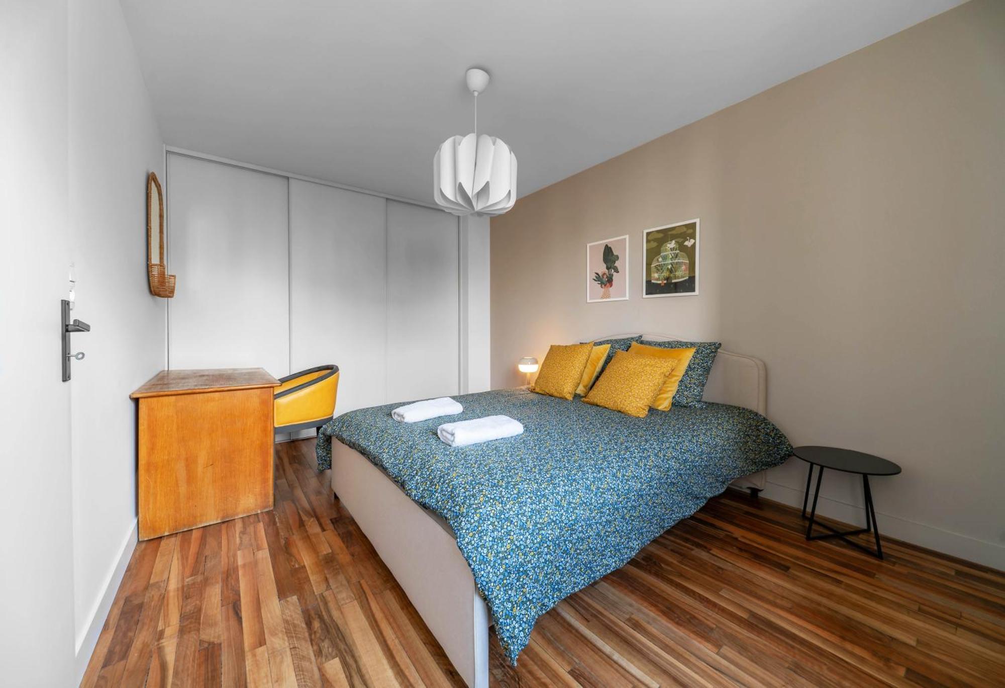 Leon Blum - Design - Parking Apartment *