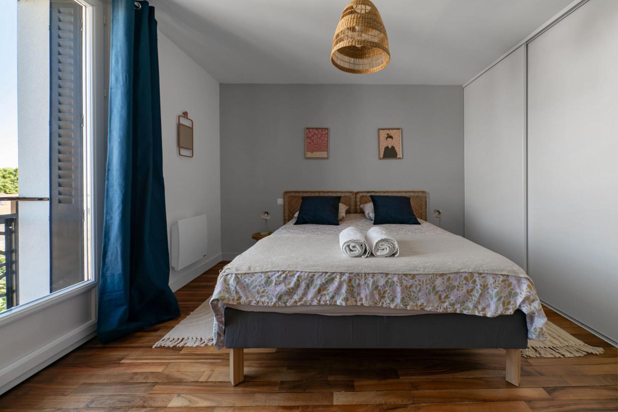 Leon Blum - Design - Parking Apartment *