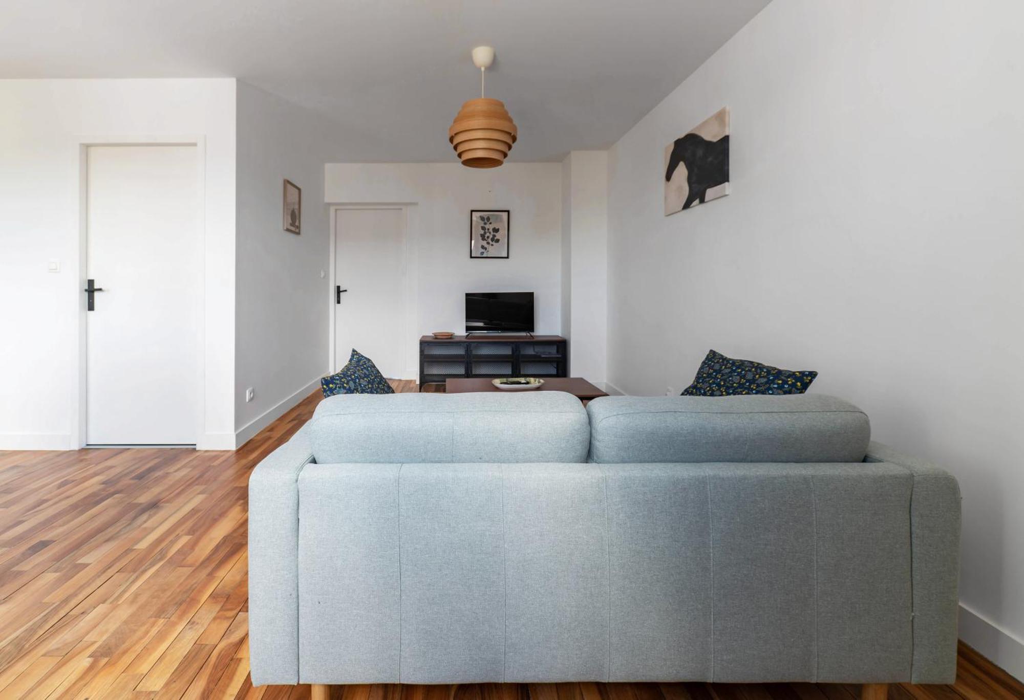 Leon Blum - Design - Parking Apartment Clermont-Ferrand